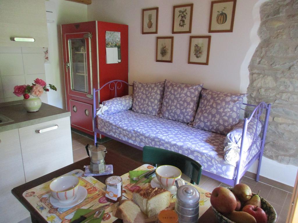 Ca Di Minu Villa Tarzo Bagian luar foto